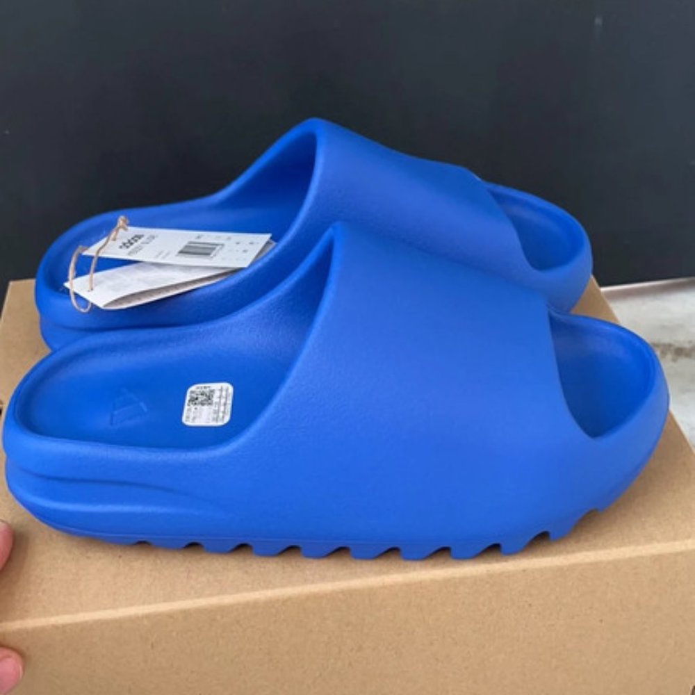 adidas Yeezy Slide Azure